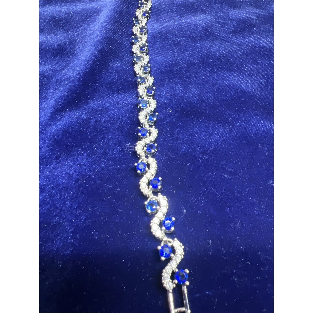 Tennis‎ Bracelet Blue Clear Crystal Cubic Zirconia Silver Tone 6.5" - Picture 4 of 12